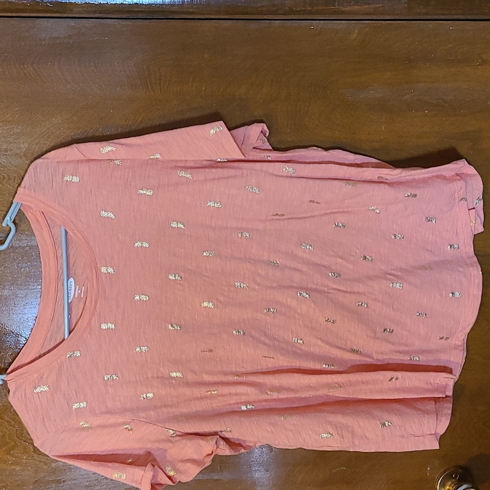 Melon colored top